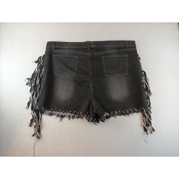 Fashion to Figure Womens Black Fringe Side Denim Shorts Size 26 - Picture 5 of 8